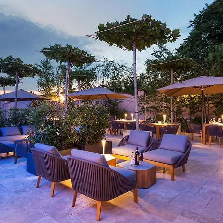 Отель Suter Palace Heritage Boutique